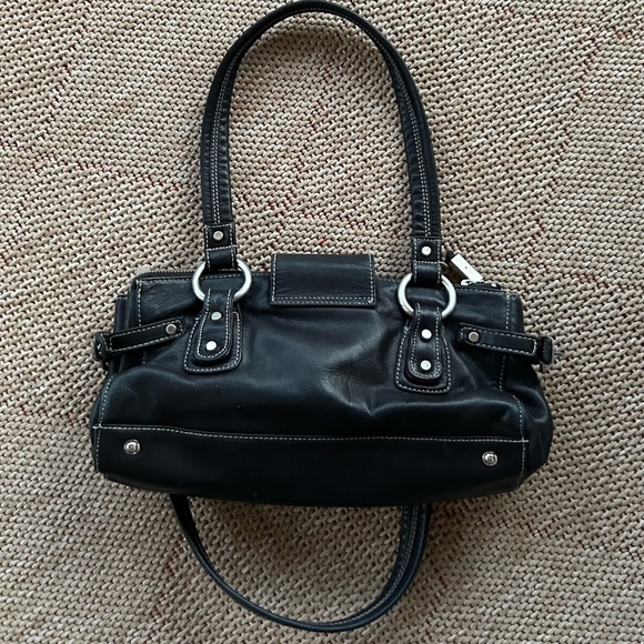 PERLINA Vintage Leather Shoulder Bag - Picture 9 of 9